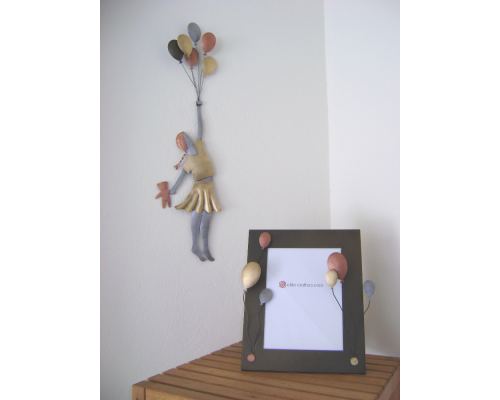 Picture Frame, Balloons Design - Handmade Metal Brown Photo Holder - Large 6" x 8.3"