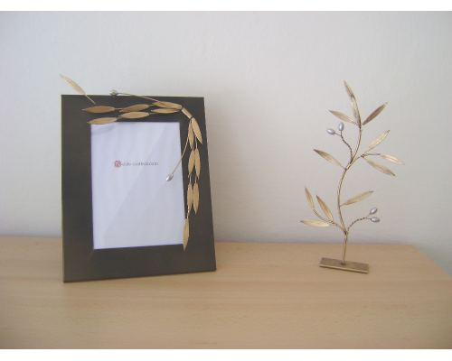 Picture Frame, Olive Twig - Handmade Metal Brown Photo Holder - Large 6"x8.3"