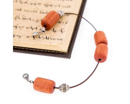 Begleri & Key Holder Set of Eucalyptus Wood Beads