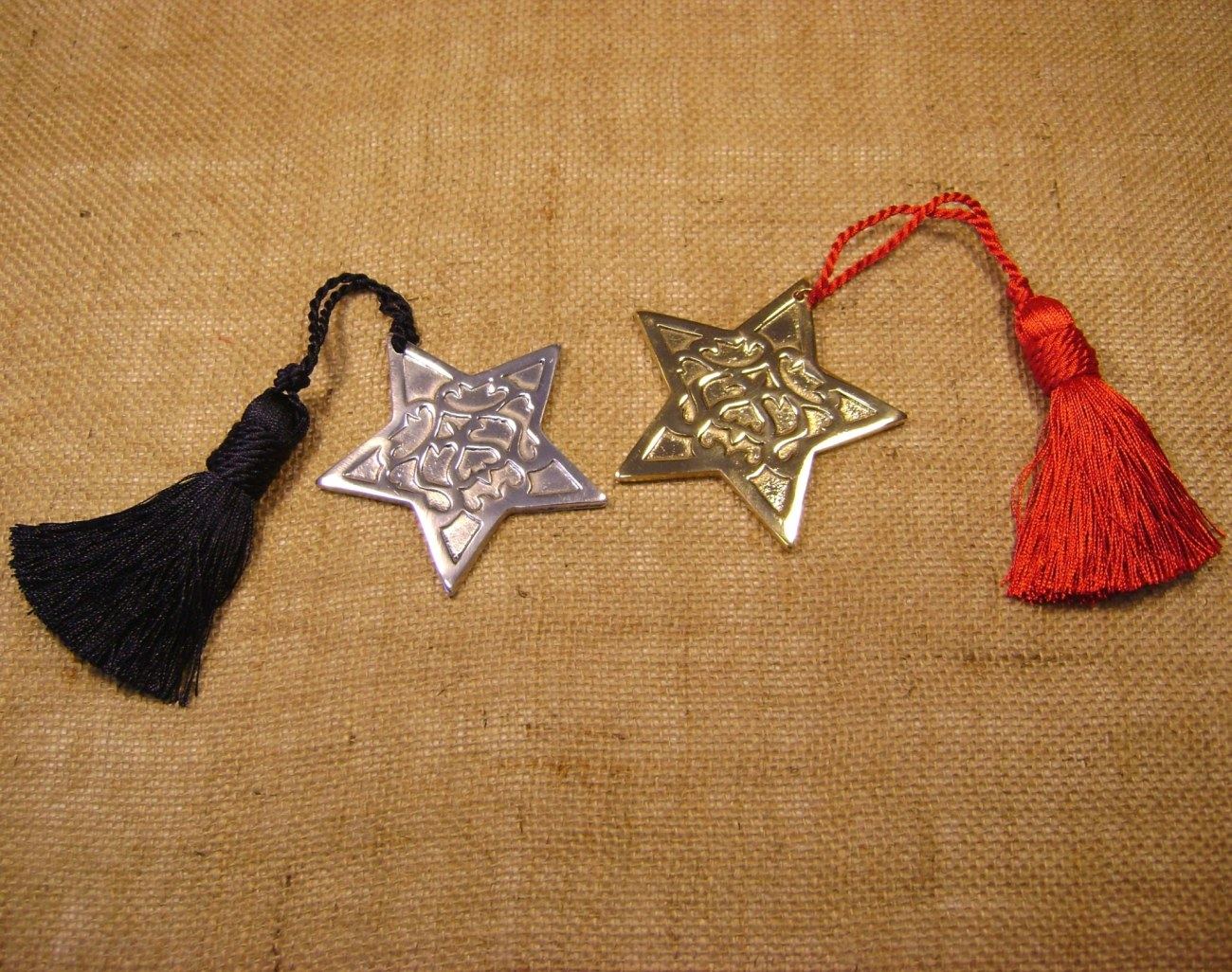 Star Design Decorative Ornament, Handmade of Solid Bronze Metal, Gold